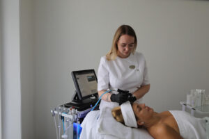 HydraFacial™ kasvohoito IPB kauneushoitola helsinki (7)